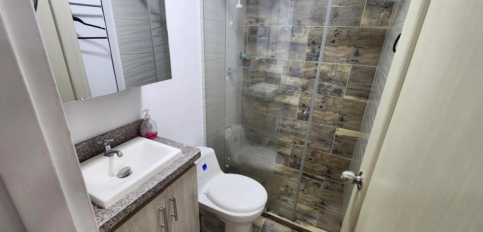 Tu Casa En Laureles Apartment Medellin Colombia
